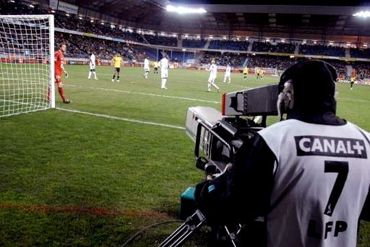 Canal+ et BeIN sports misent gros sur les droits TV de Ligue 1 de Football pour 2016-2020