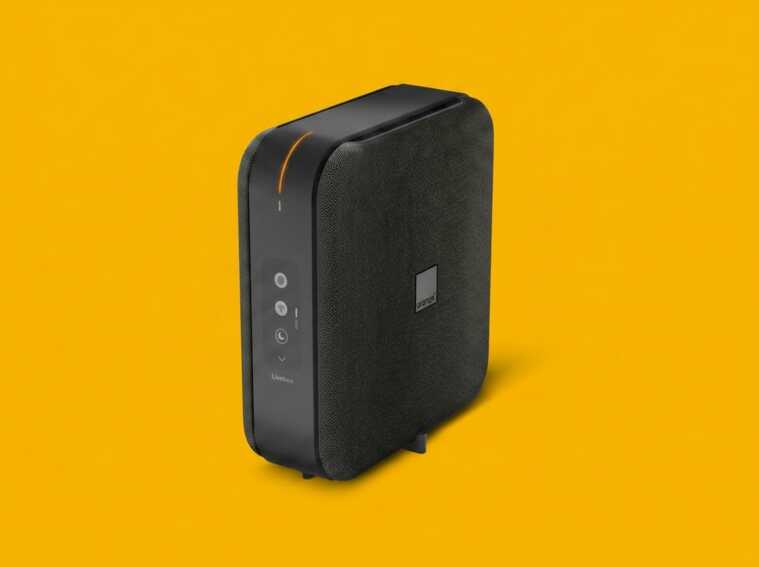 Routeur Livebox 7 d'Orange sur fond jaune.
