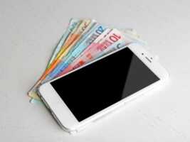 Forfaits en promo : à 10€ pour 30 Go ou 4€ pour 50 Go, votre mobile va faire des économies !