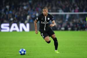 Football : c'est le dernier jour pour la Série limitée 100% UEFA Champions League de Canal+ !