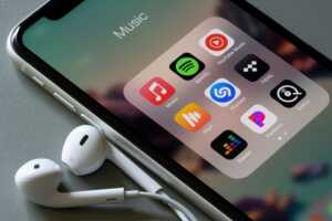 Apple Music est à -30% chez Canal+.