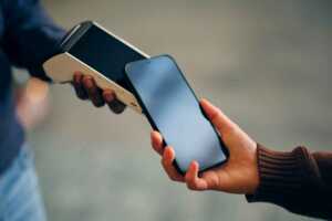 apple pay iphone