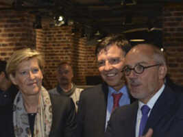 Orange ouvre à Paris sa première boutique connectée Smart Store sur les Champs-Élysées