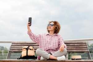 RED by SFR propose l'option International avec son forfait.
