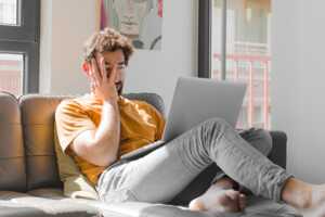 Votre WiFi est lent : comment l’améliorer avec votre box internet