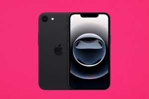 iPhone 16e sur fond fushia car super réduction chez Rakuten
