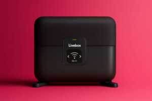 Livebox S sur fond fushia, car "La Boîte" de Sosh est à moins de 25€, et la migration gratuite