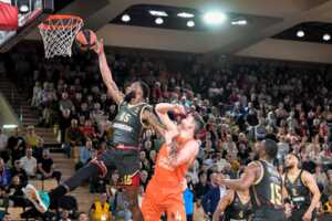 Un match de basket français