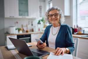 "J'ai divisé ma facture par deux" : ces astuces simples font chuter le prix de vos abonnements télécoms