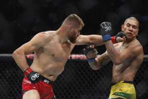 Pereira VS Prochazka pour l'UFC 295 sur RMC Sports ce WE