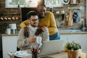 Bbox fit de Bouygues Telecom ou la Série Spéciale Just Livebox d'Orange : laquelle est la meilleure ?