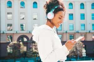 Grosse enveloppe data et petit prix pour ce forfait NRJ Mobile !
