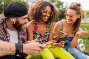 Comment transformer un petit forfait SFR en 100 Go pour moins de 2€ ?