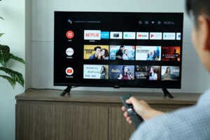 Quitte à choisir un décodeur, autant opter pour un Android TV : c'est beaucoup plus pratique au quotidien