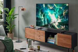 Smart TV Samsung sur meuble du salon, car dès 49€ avec une Bbox Must ou Ultym