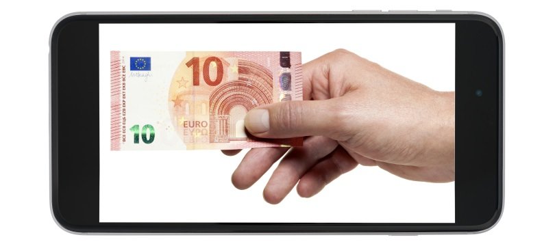 A 10 euros max, le meilleur forfait mobile est-il chez Sosh, Bouygues, RED ou Free ?
