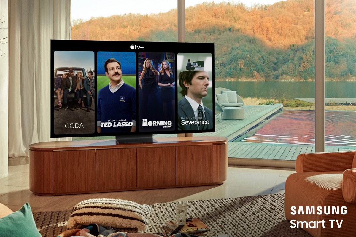 Smart TV Samsung sur le meuble du salon, élégante, et pas chère si bombinées avec une Bbox