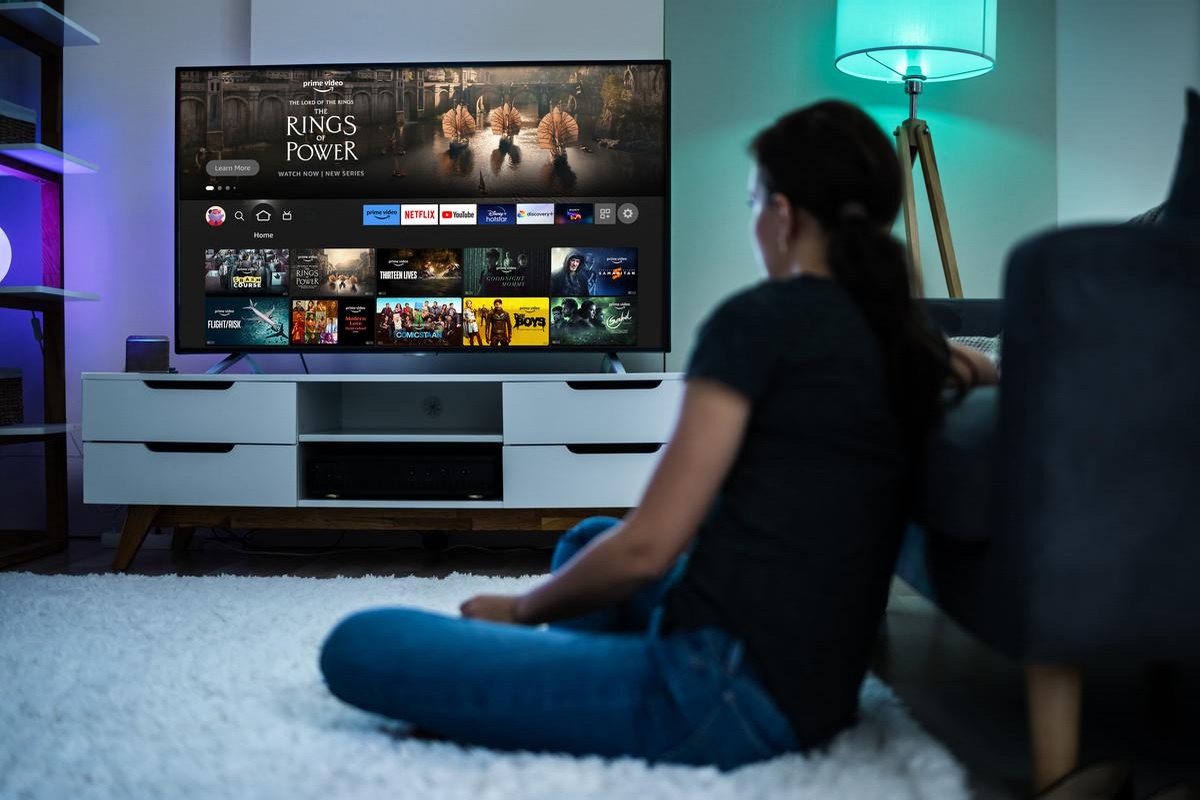 Amazon Prime Video sur une TV dans un salon