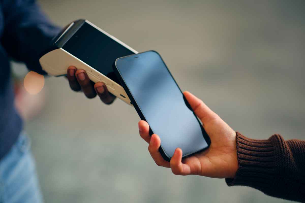 apple pay iphone