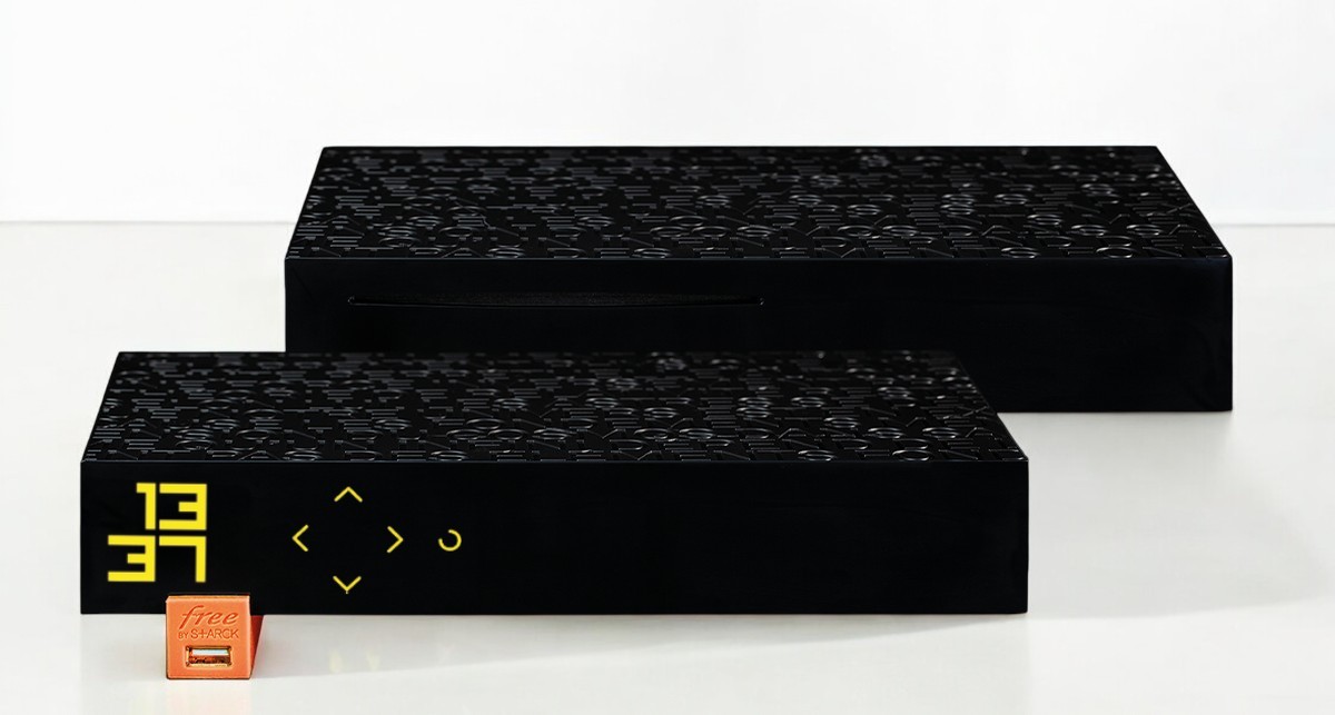 La Freebox Révolution avec son server et son player