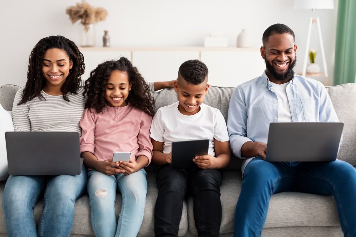 SFR et l'internet pour les familles