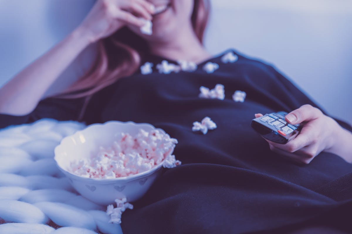 Pourquoi j'ai quitté Netflix pour une plateforme bien plus économique et riche en contenus ?