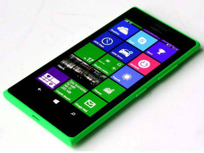 Microsoft Lumia 735 disponible en 4 coloris