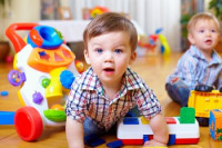 enfants à la maison