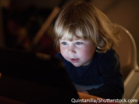 Enfants : trop d'écrans pour bien apprendre ?