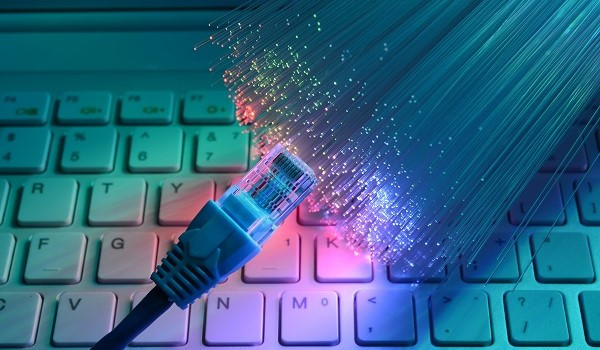 Passer de l'Adsl à la fibre pour améliorer votre connexion à Internet