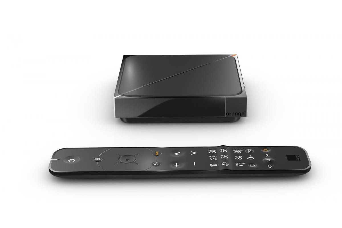 Le Décodeur TV UHD d'Orange et sa télécommande