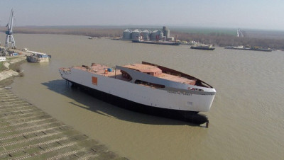 Le navire d'Orange Marine, le Pierre de Fermat, entrera en fonction en juillet 2014