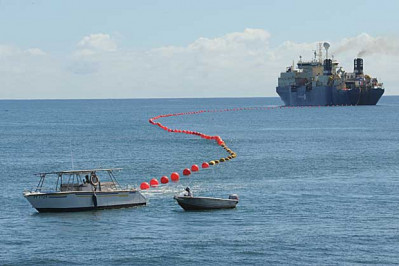 pose du cable sous-marin honotua en polynésie française ©Groupe OPT