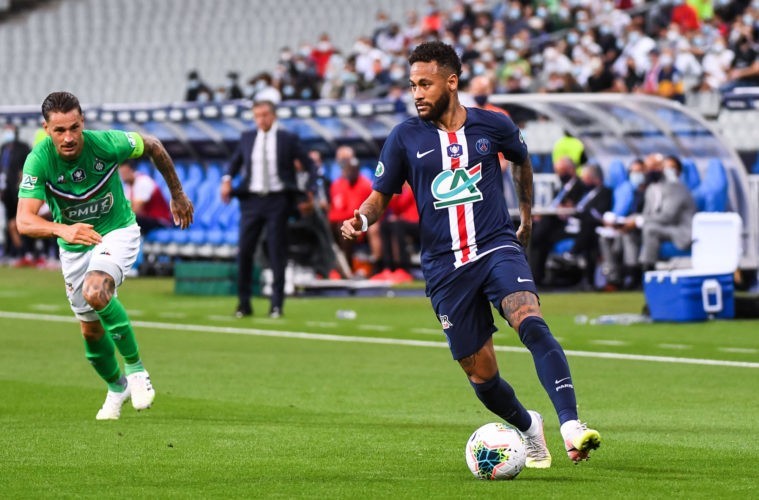 Quelles chaînes pour regarder le foot à la TV ?